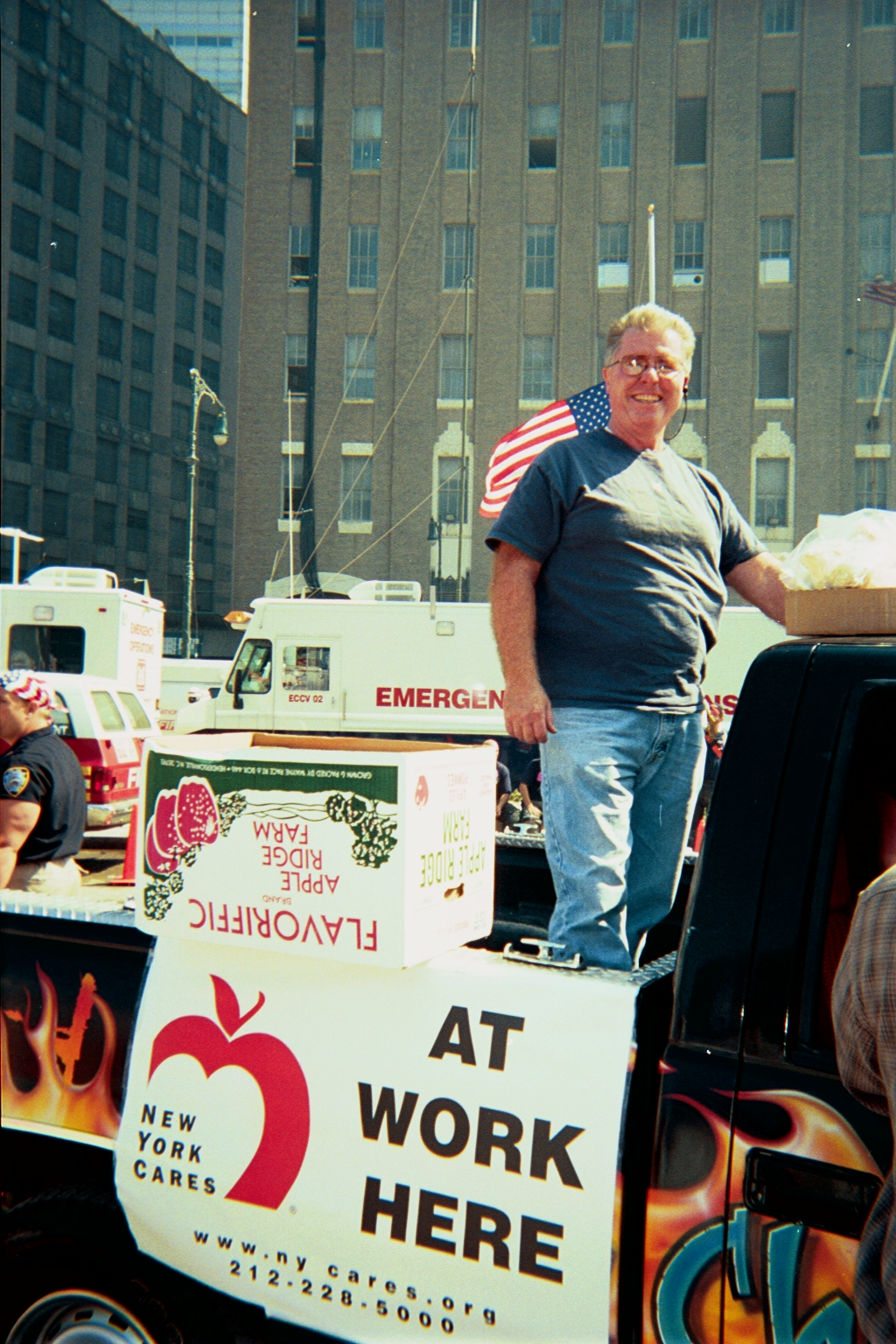 9/11 New York Cares volunteer